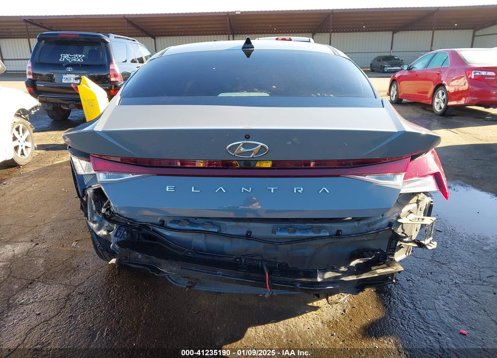 2021 HYUNDAI ELANTRA VIN: KMHLM4AG9MU141583