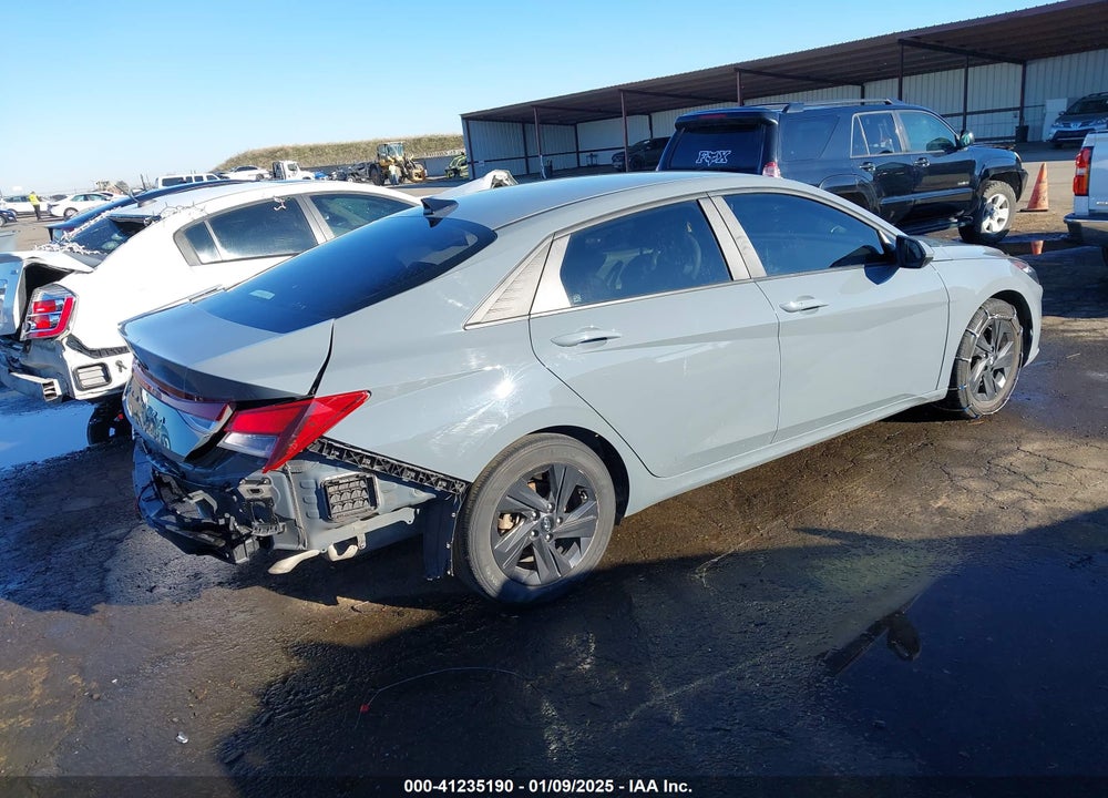 2021 HYUNDAI ELANTRA VIN: KMHLM4AG9MU141583