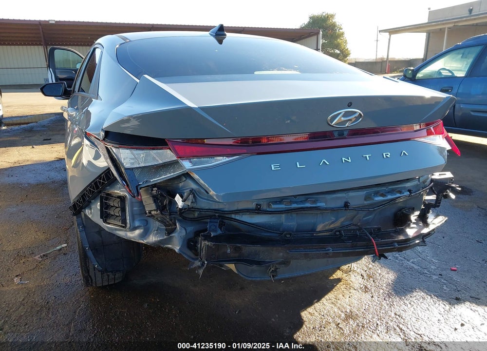 2021 HYUNDAI ELANTRA VIN: KMHLM4AG9MU141583