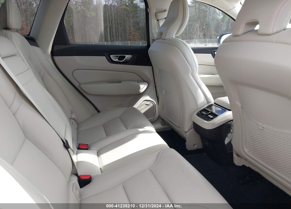 2022 VOLVO XC60 B5 INSCRIPTION VIN: YV4L12RL5N1964546