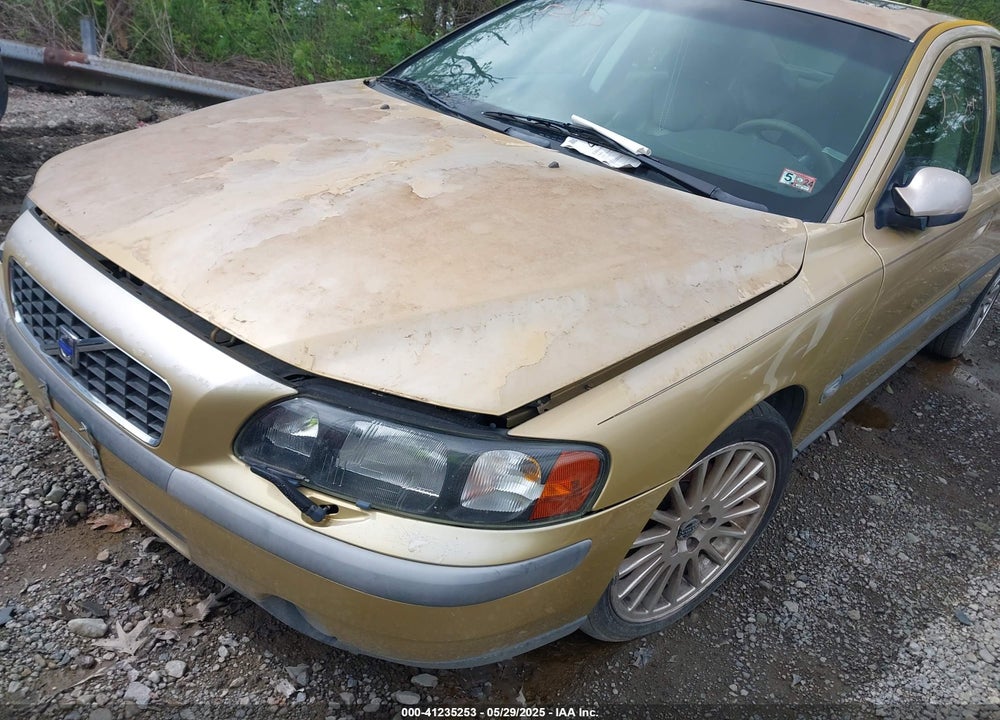 2001 VOLVO S60 2.4T VIN: YV1RS58D712019070
