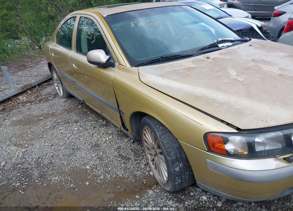 2001 VOLVO S60 2.4T VIN: YV1RS58D712019070