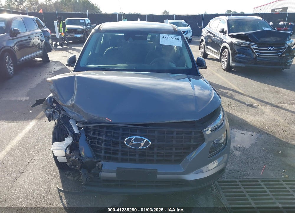 2020 HYUNDAI VENUE SE VIN: KMHRB8A3XLU025683