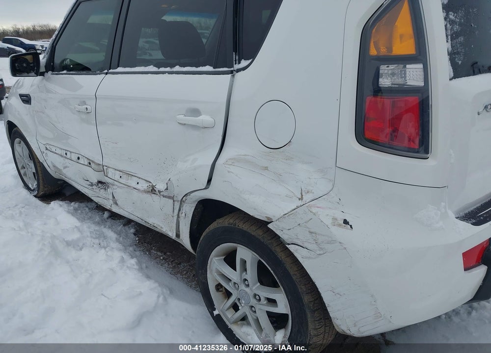 2011 KIA SOUL VIN: KNDJT2A22B7716920