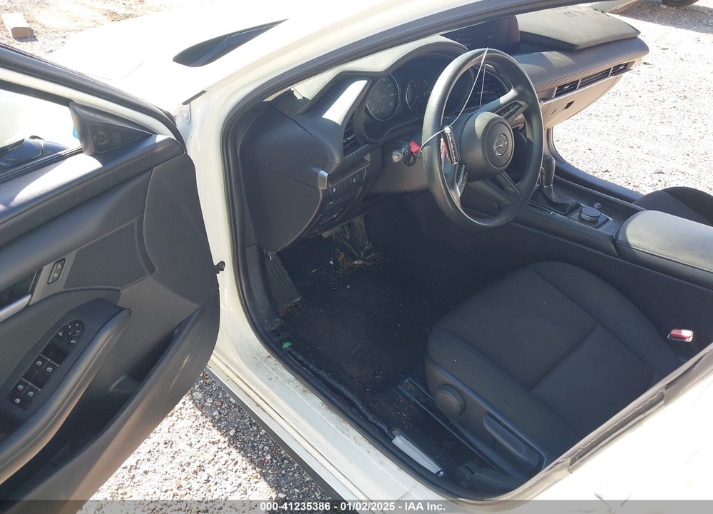 2022 MAZDA 3 2.5 S VIN: 3MZBPAALBNM303080