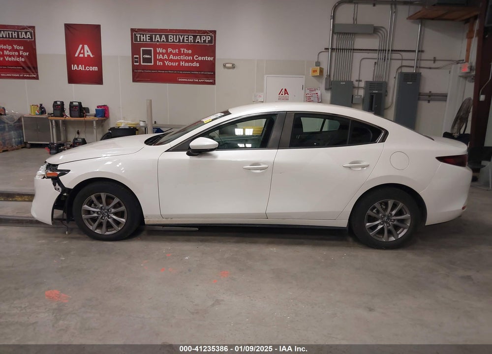 2022 MAZDA 3 2.5 S VIN: 3MZBPAALBNM303080