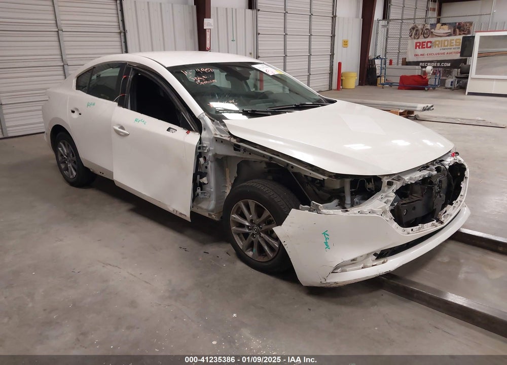 2022 MAZDA 3 2.5 S VIN: 3MZBPAALBNM303080