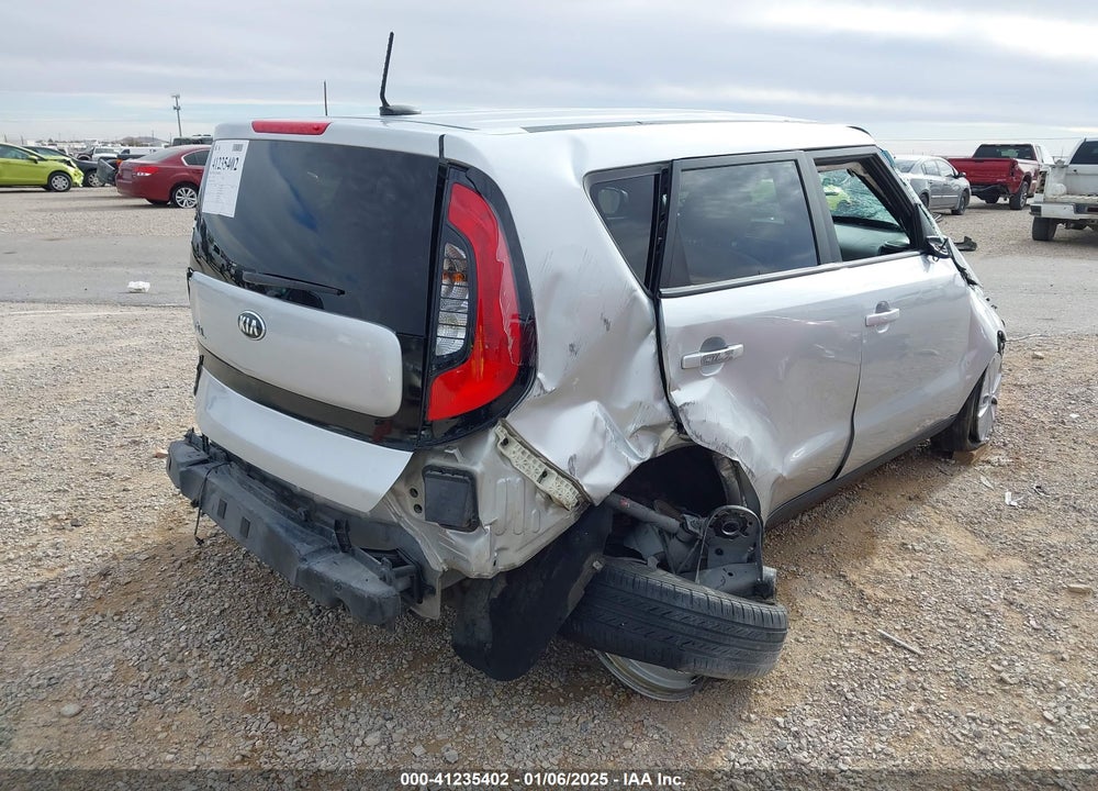 2015 KIA SOUL VIN: KNDJN2A22F7782576