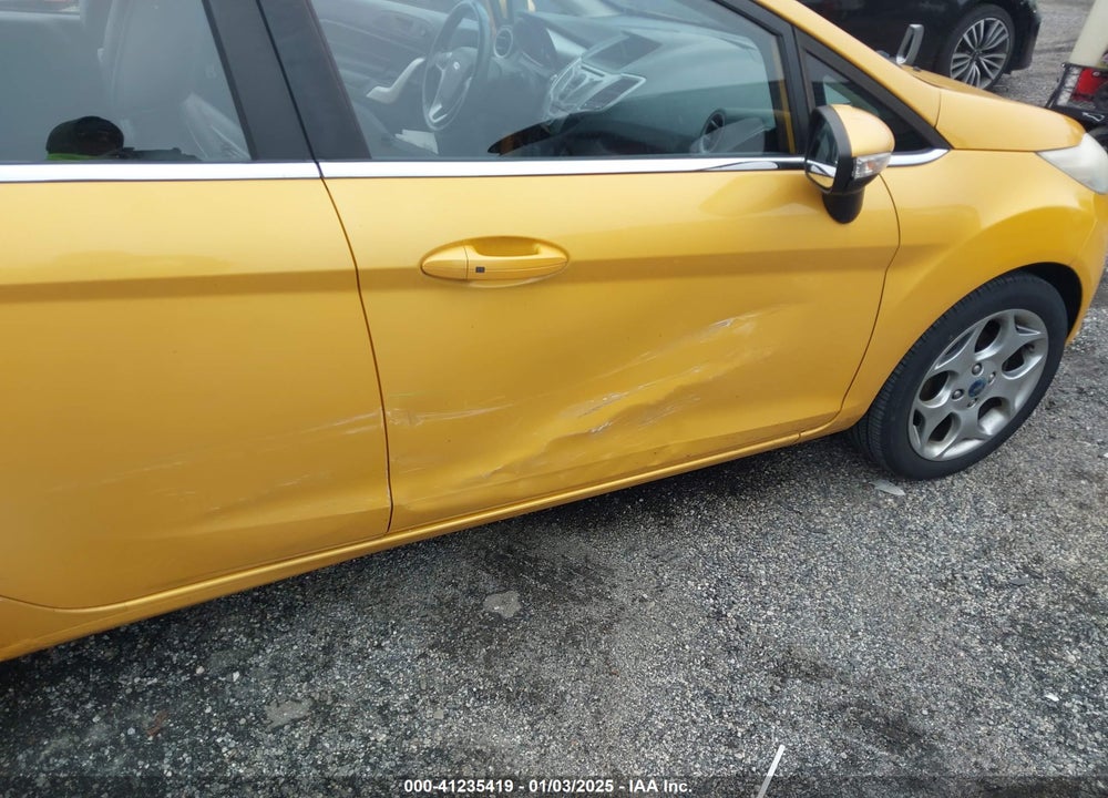 2011 FORD FIESTA VIN: 3FADP4FJ3BM171867