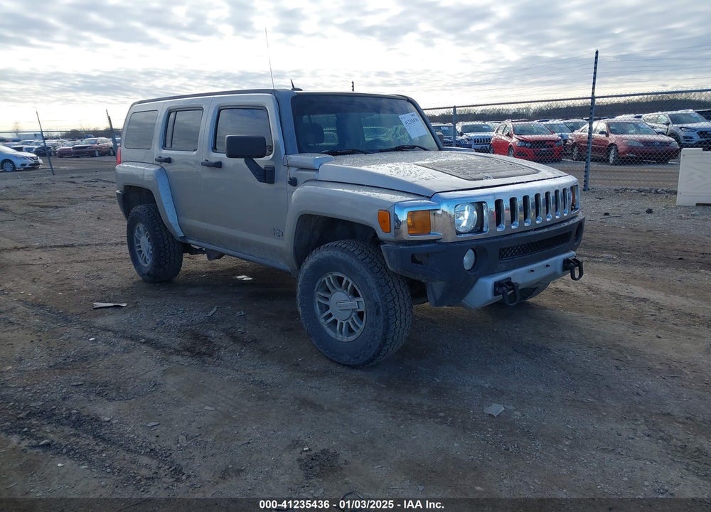 2008 HUMMER H3 SUV VIN: 5GTEN13E388194856