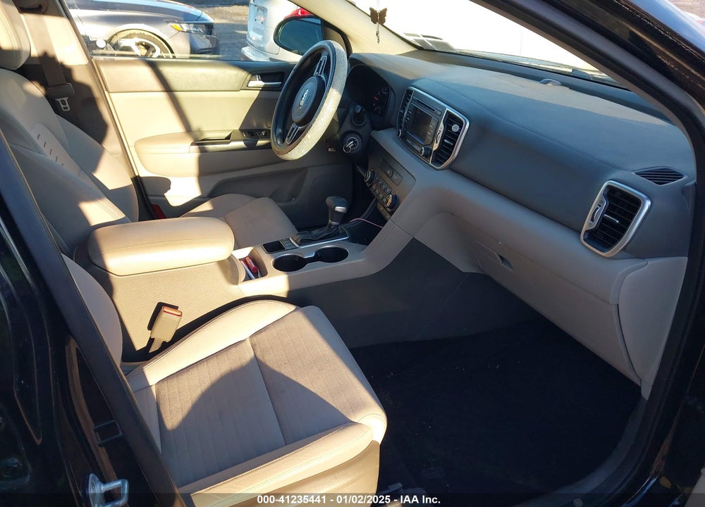 2017 KIA SPORTAGE VIN: KNDPMCAC9H7286446