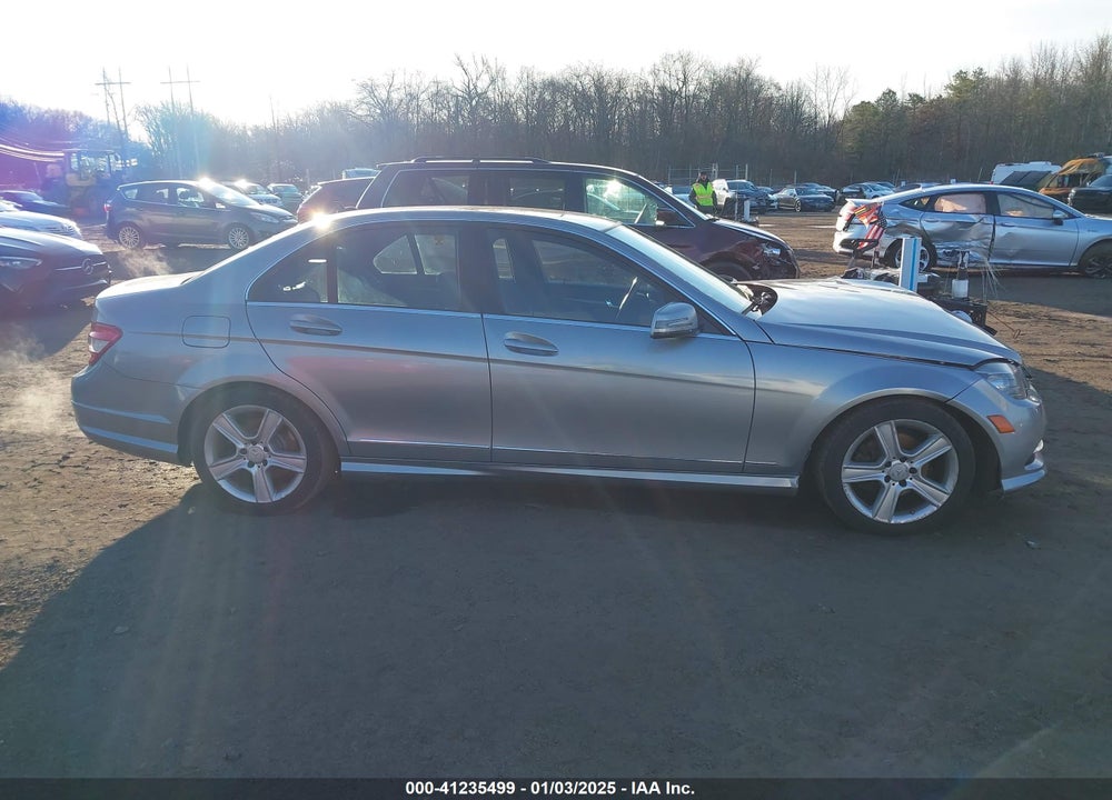 2011 MERCEDES-BENZ C 300 LUXURY 4MATIC/SPORT 4MATIC VIN: WDDGF8BB4BR171641