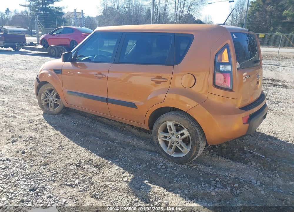 2011 KIA SOUL VIN: KNDJT2A27B7308476