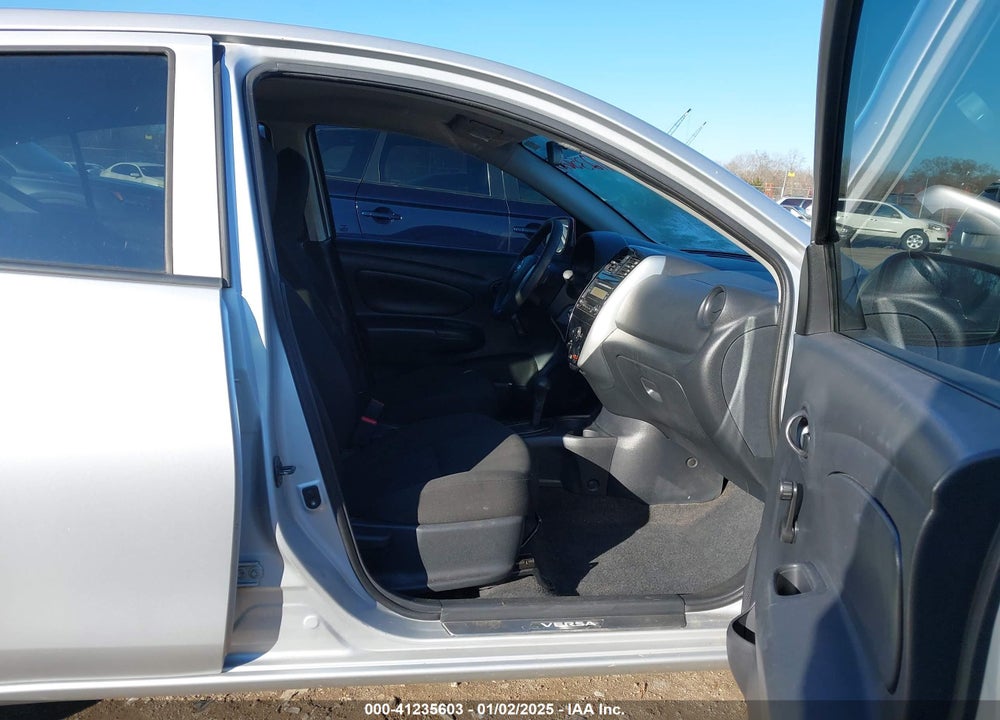 2016 NISSAN VERSA 1.6 S+ VIN: 3N1CN7AP0GL864727