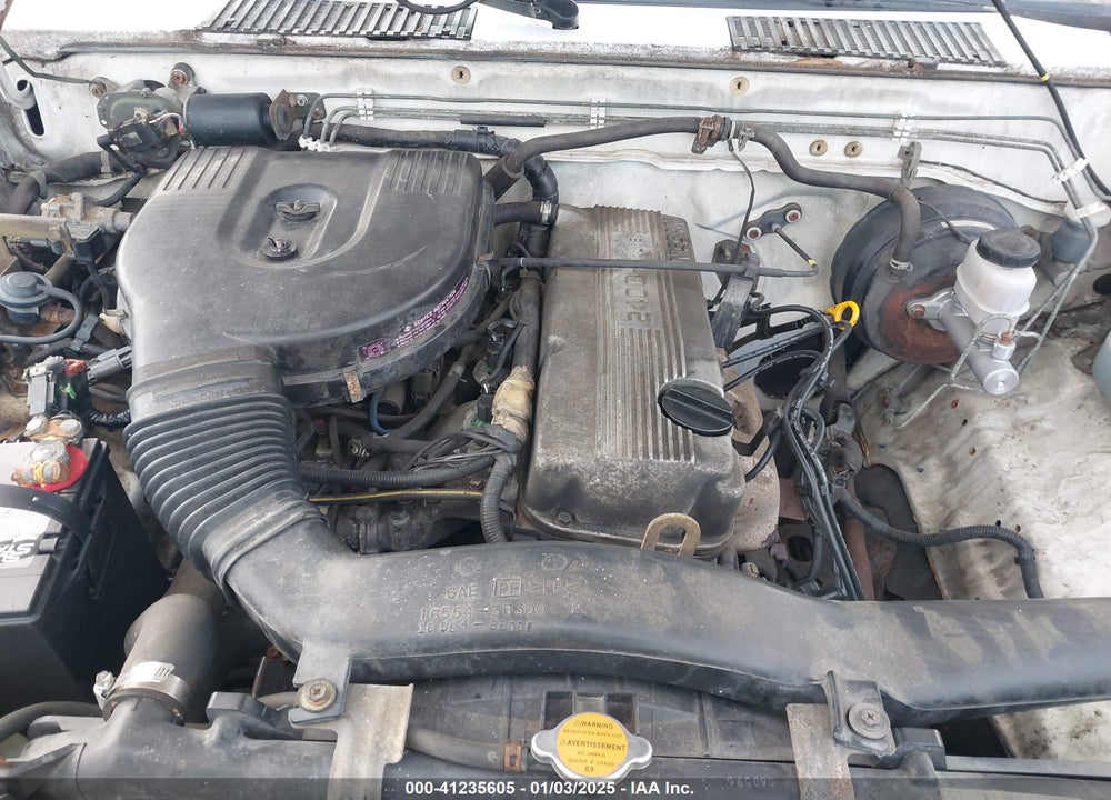 1996 NISSAN TRUCK XE VIN: 1N6SD11S2TC360938