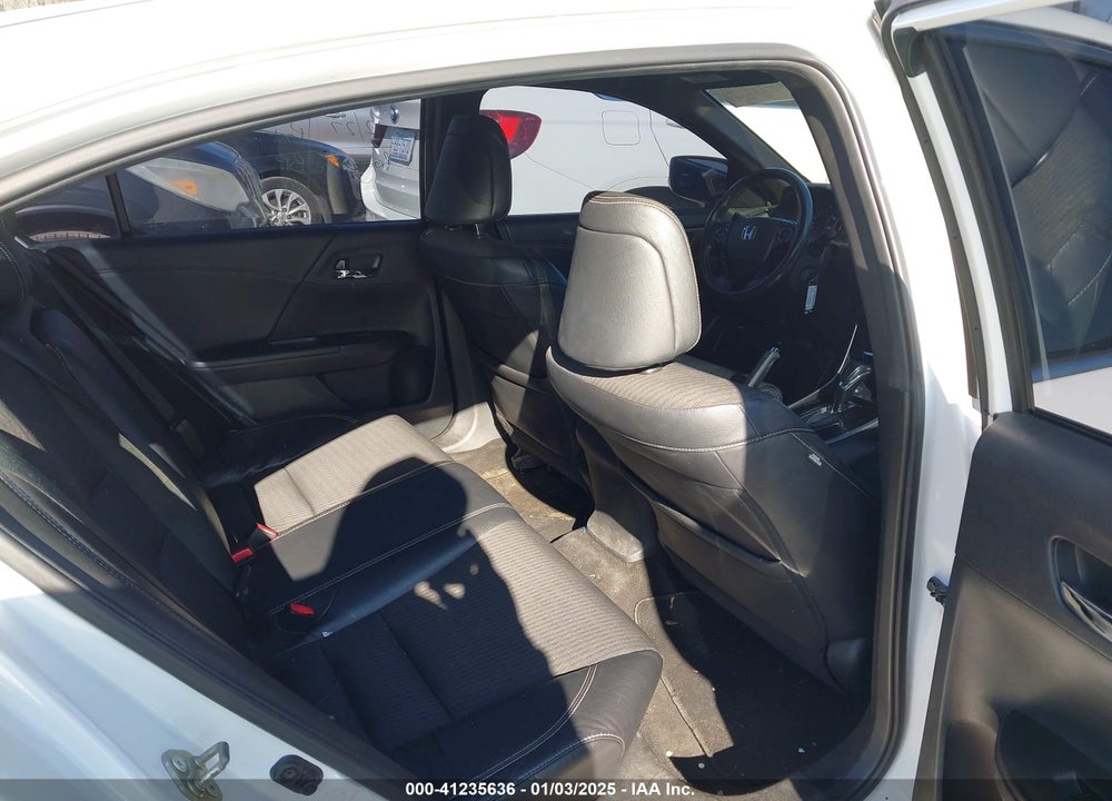 2016 HONDA ACCORD VIN: 1HGCR2F54GA122142