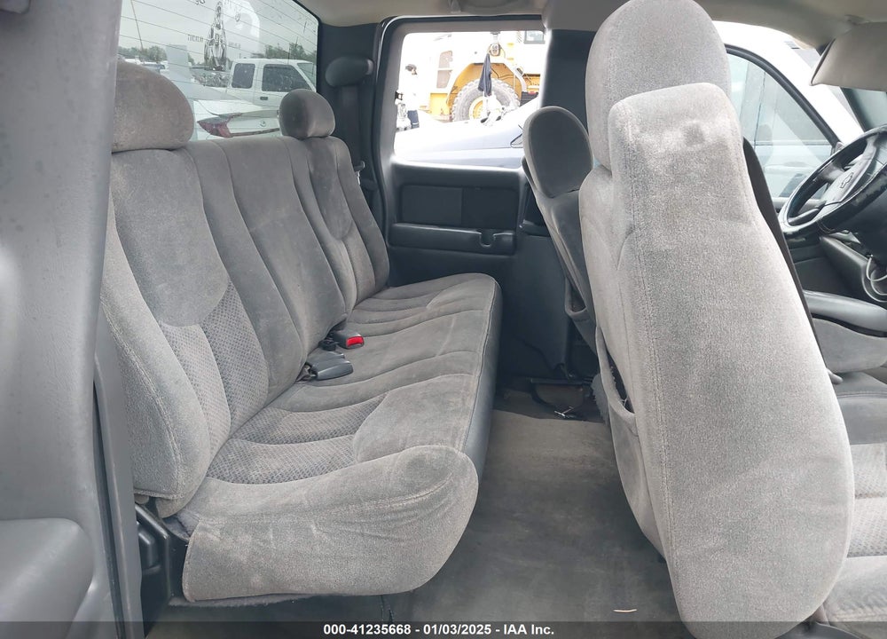 2003 CHEVROLET SILVERADO 1500 LS VIN: 2GCEC19T331240619