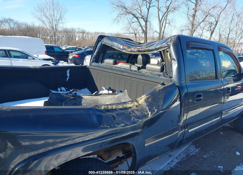 2003 CHEVROLET SILVERADO 2500HD LT VIN: 1GCHK23U93F131856