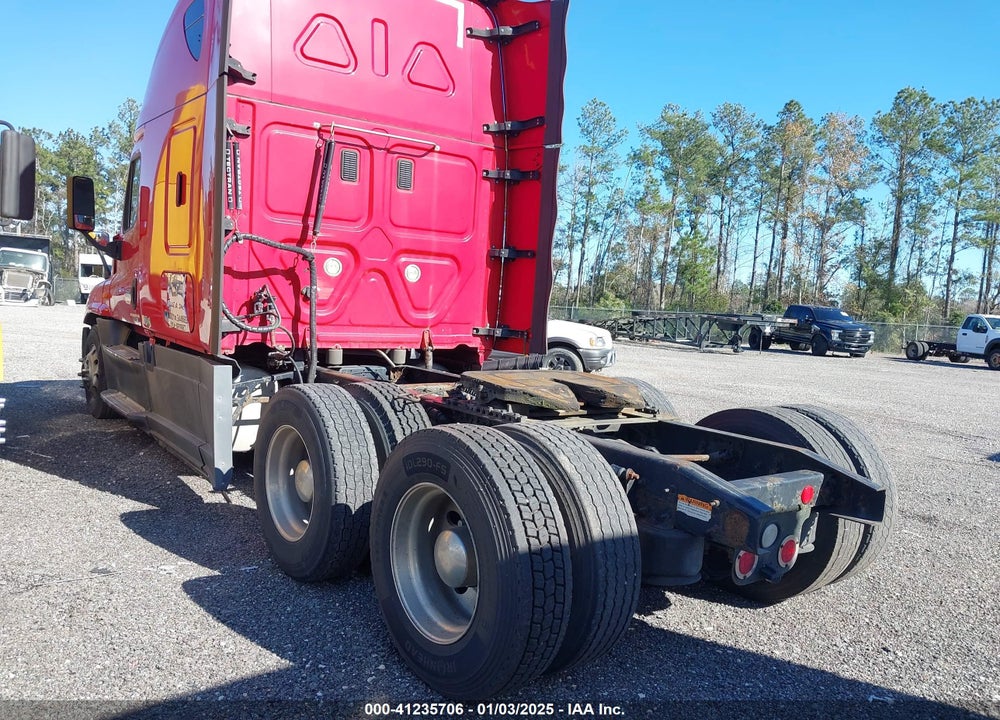 2016 FREIGHTLINER CASCADIA 125 VIN: 3AKJGLD53GSGU6388