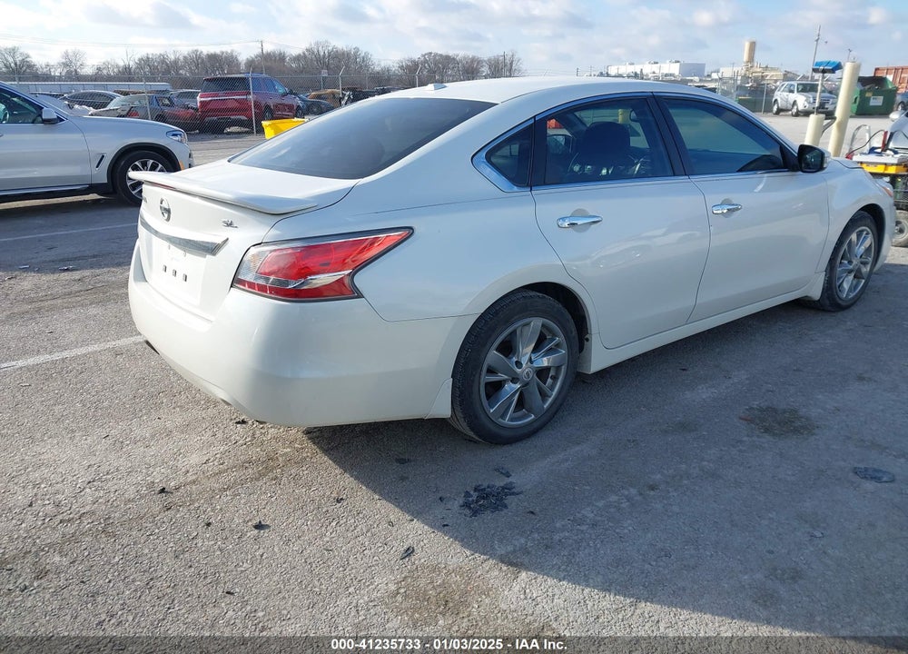 2015 NISSAN ALTIMA VIN: 1N4AL3AP5FC255622
