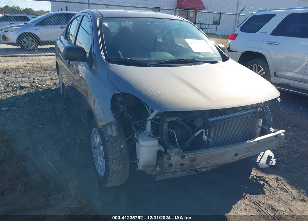 2014 NISSAN VERSA 1.6 S+ VIN: 3N1CN7AP4EL821716