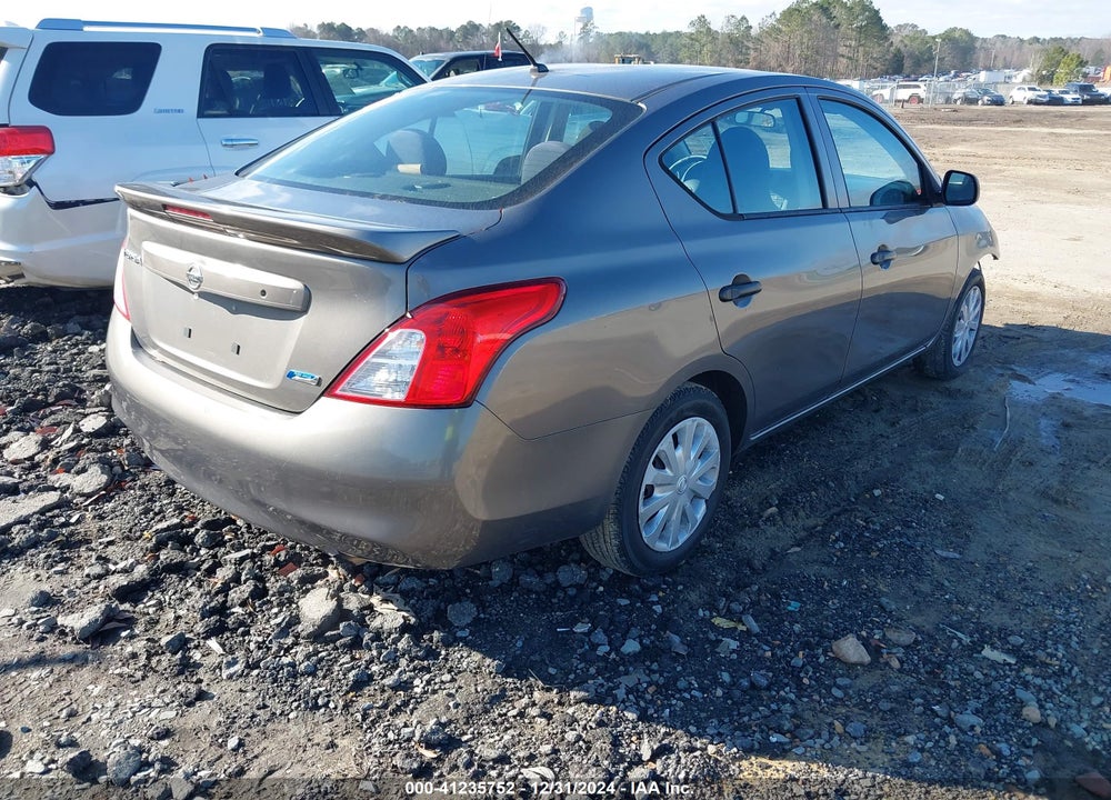 2014 NISSAN VERSA 1.6 S+ VIN: 3N1CN7AP4EL821716