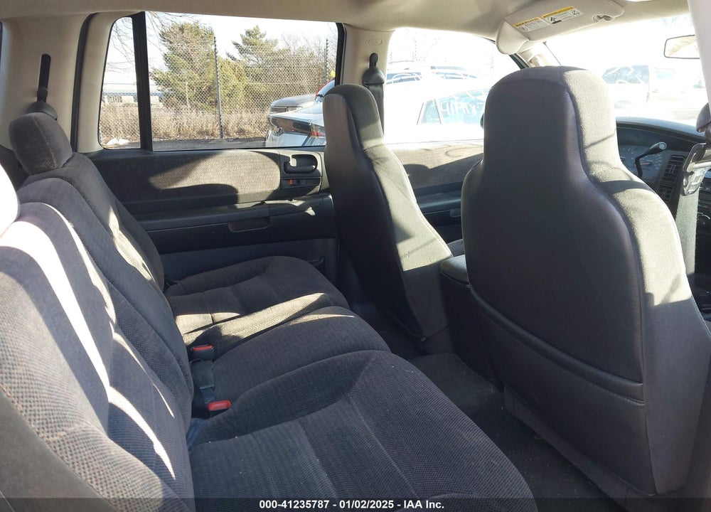 2003 DODGE DURANGO SLT VIN: 1D4HS48N93F553187