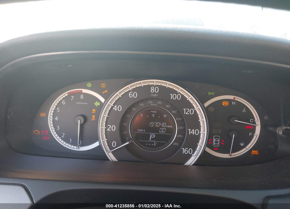 2013 HONDA ACCORD VIN: 1HGCR2F33DA230617