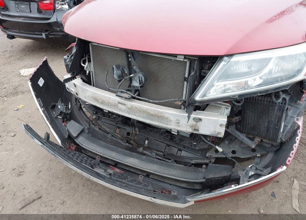 2013 NISSAN PATHFINDER SL VIN: 5N1AR2MM1DC615076