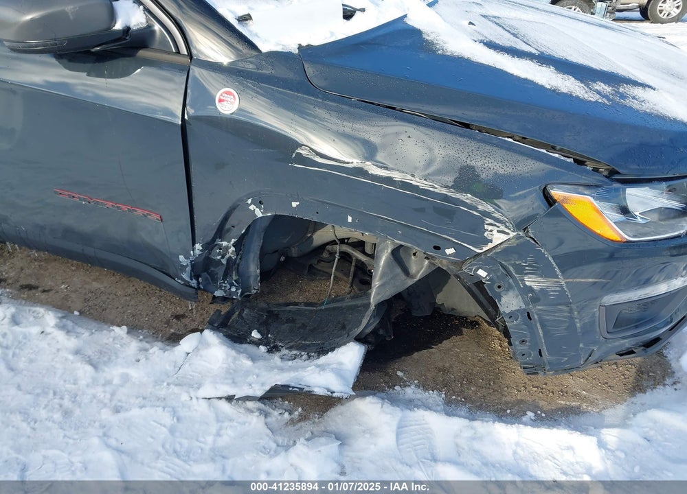 2018 JEEP COMPASS TRAILHAWK 4X4 VIN: 3C4NJDDB3JT129912