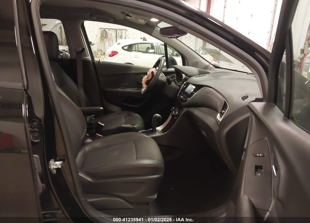 2022 CHEVROLET TRAX AWD LT VIN: KL7CJPSMXNB562192
