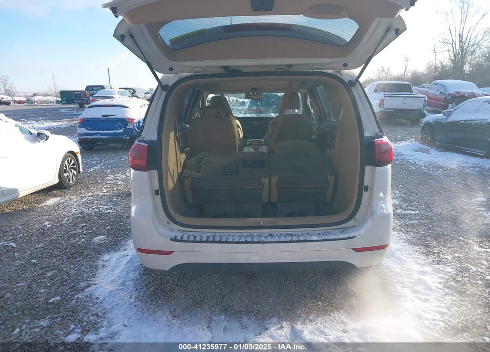2015 KIA SEDONA LX VIN: KNDMB5C14F6061774