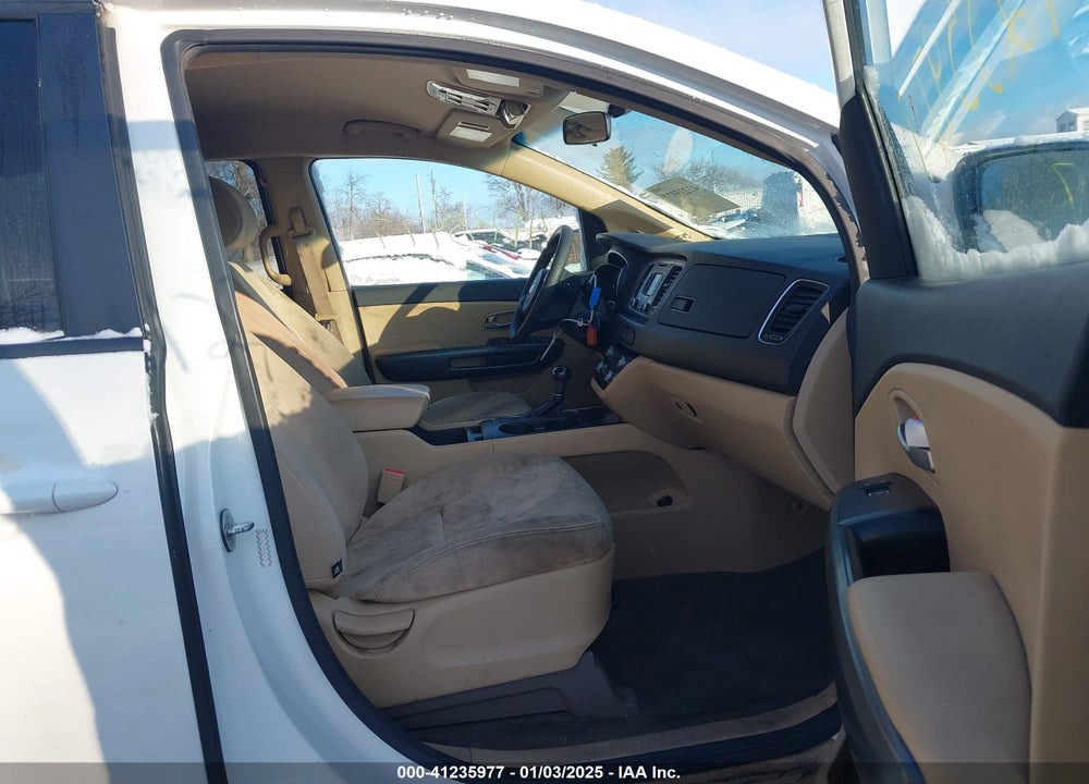 2015 KIA SEDONA LX VIN: KNDMB5C14F6061774