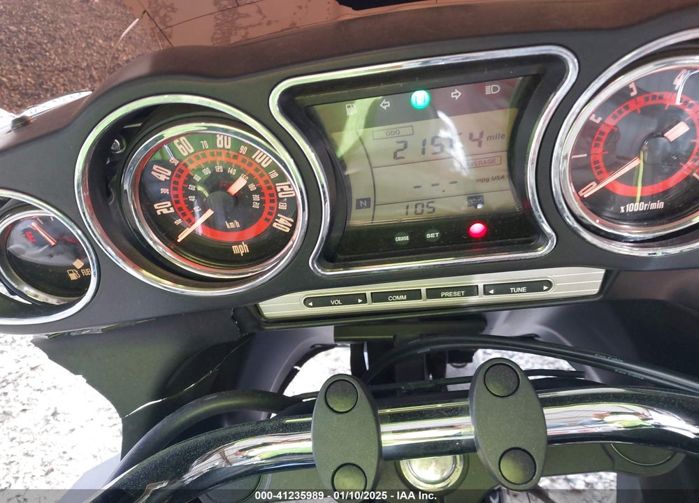 2011 KAWASAKI VN1700 J VIN: JKBVNRJ1XBA001601