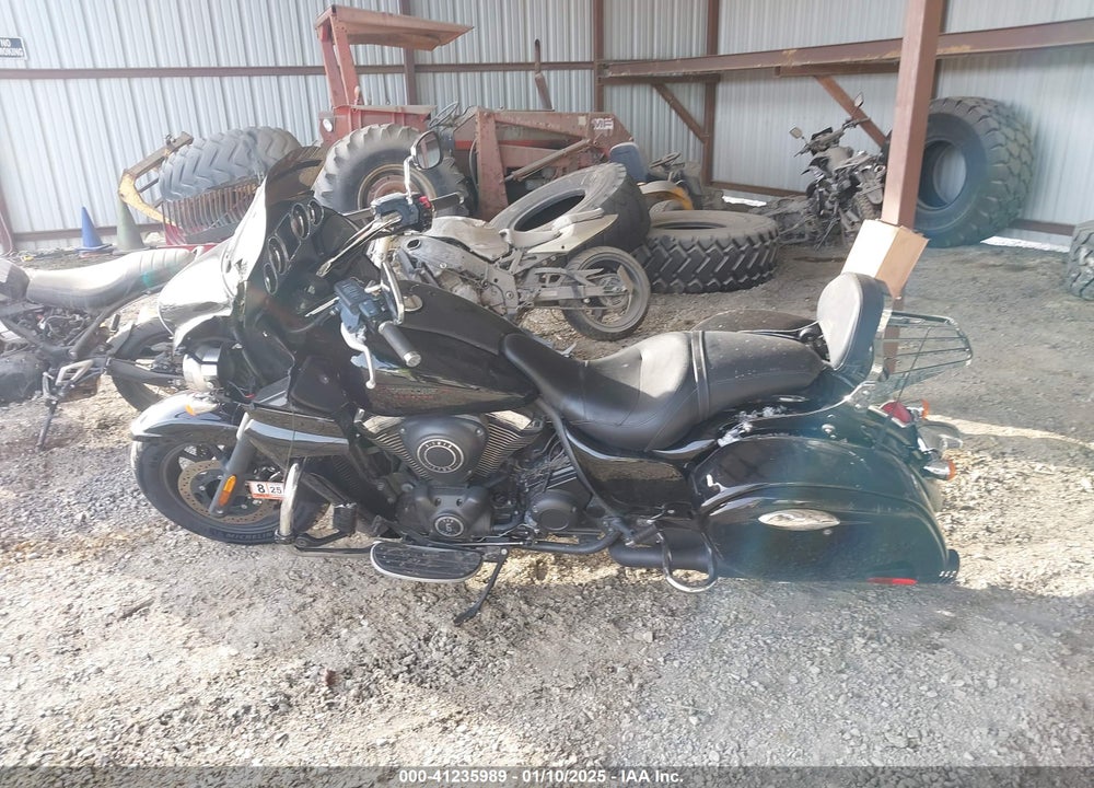 2011 KAWASAKI VN1700 J VIN: JKBVNRJ1XBA001601
