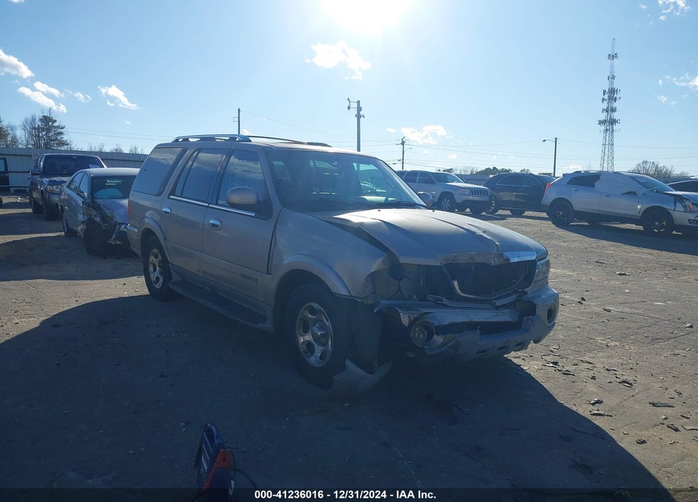 2000 LINCOLN NAVIGATOR VIN: 5LMEU27AXYLJ40001