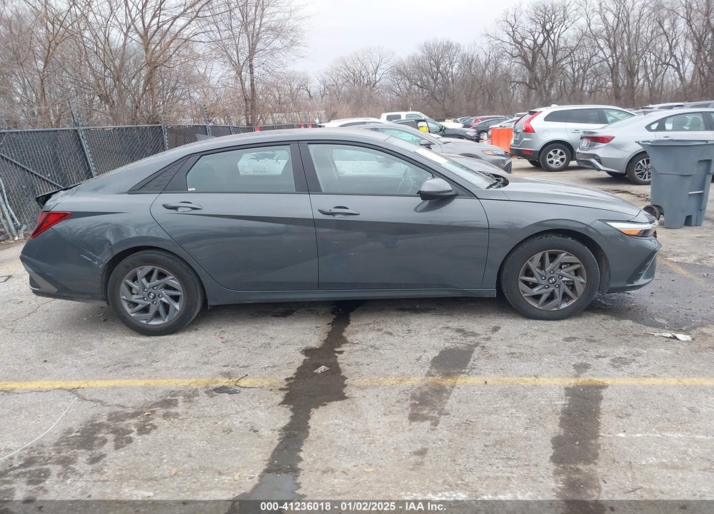 2024 HYUNDAI ELANTRA SEL VIN: KMHLM4DGXRU647930