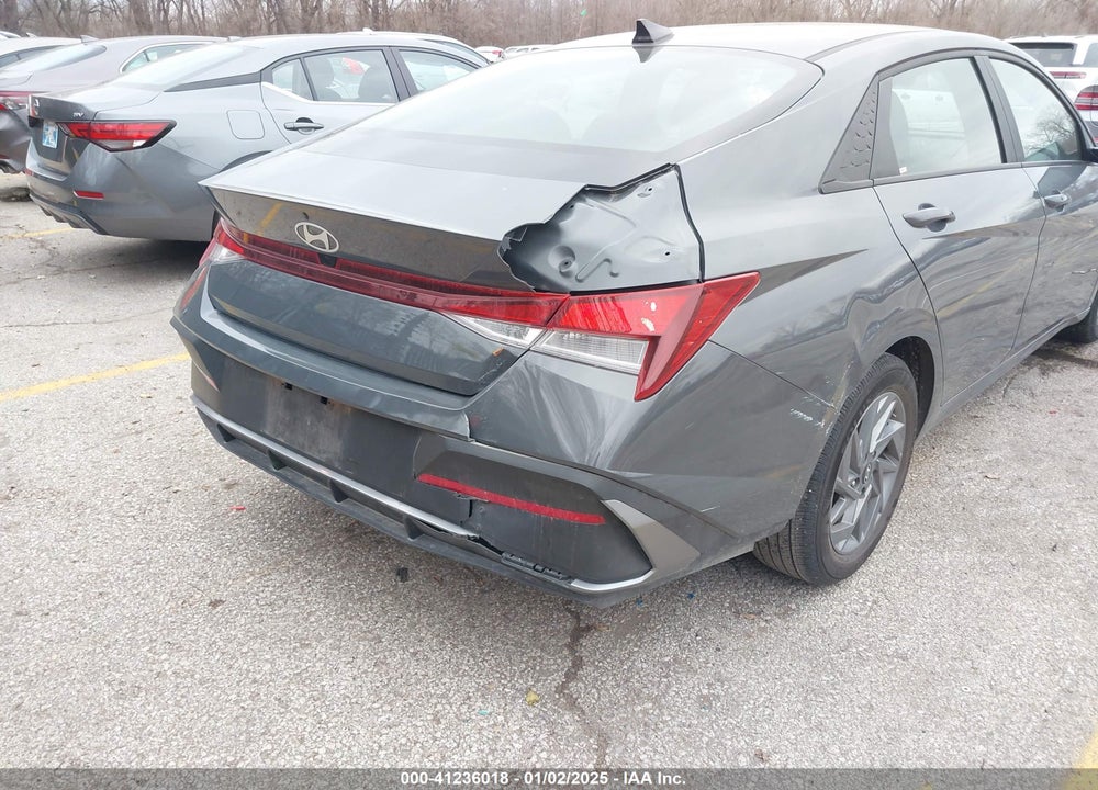 2024 HYUNDAI ELANTRA SEL VIN: KMHLM4DGXRU647930