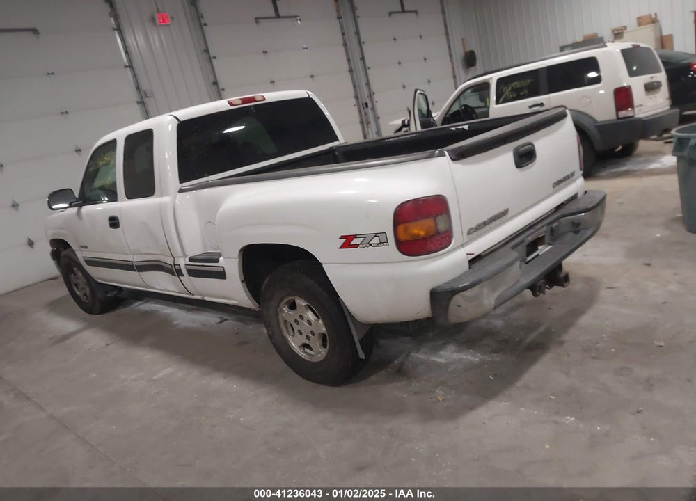 2002 CHEVROLET SILVERADO 1500 LS VIN: 1GCEK19T42Z272682