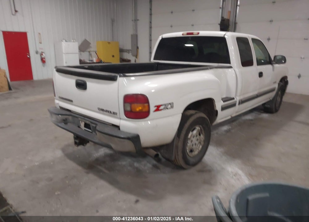 2002 CHEVROLET SILVERADO 1500 LS VIN: 1GCEK19T42Z272682