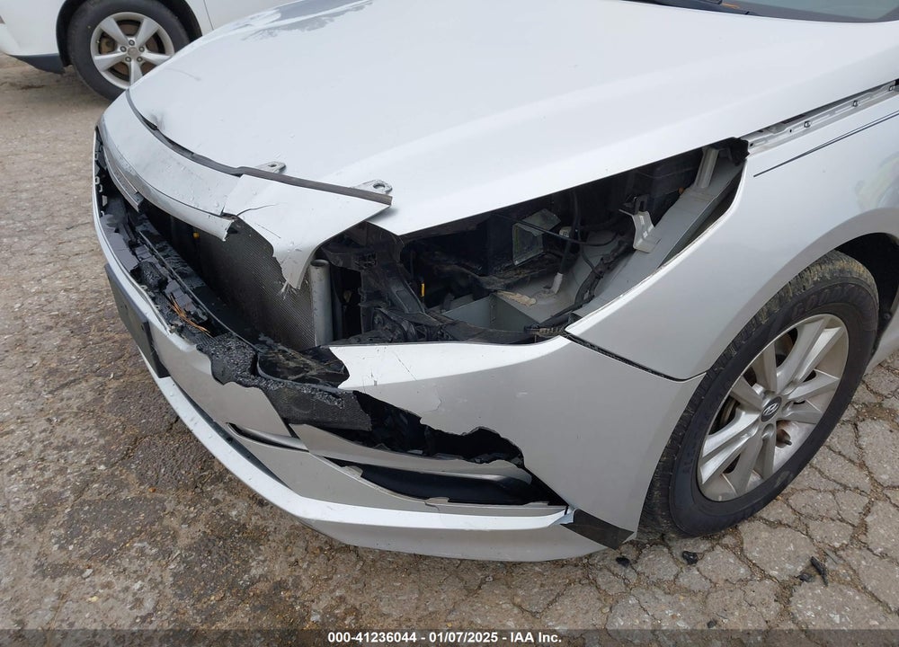 2016 HYUNDAI SONATA SE VIN: 5NPE24AF6GH363443