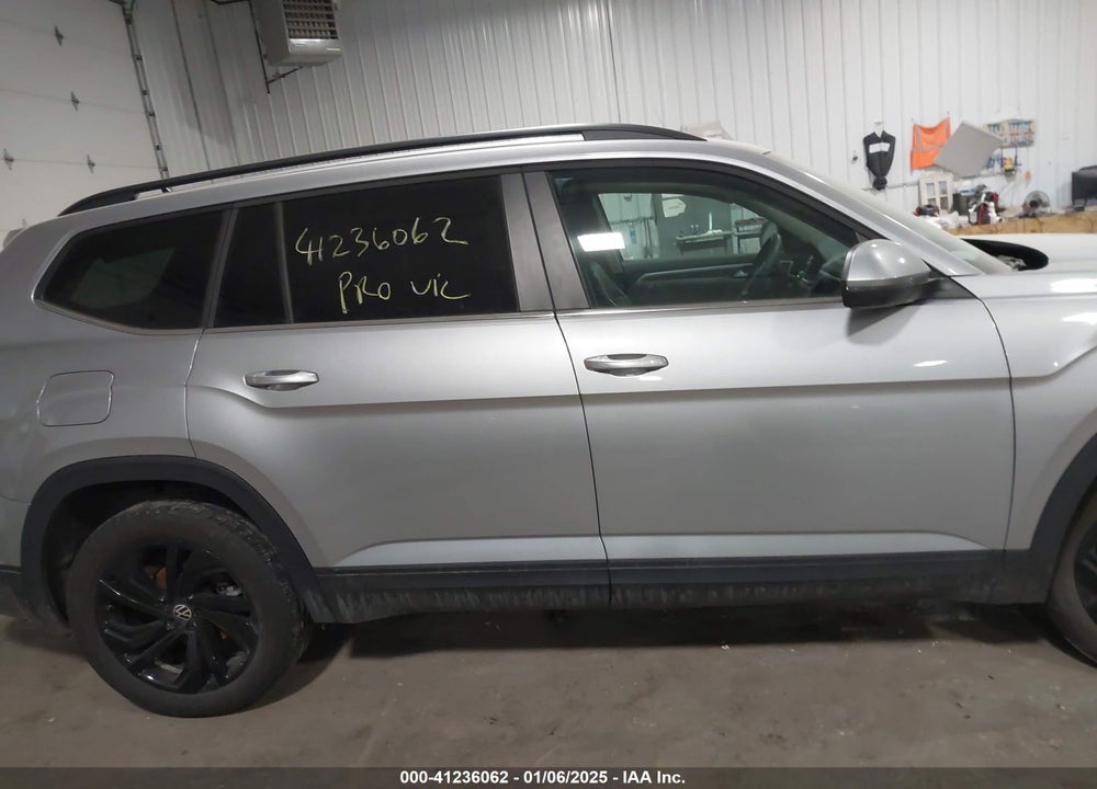 2023 VOLKSWAGEN ATLAS VIN: 1V2HR2CA5PC516757