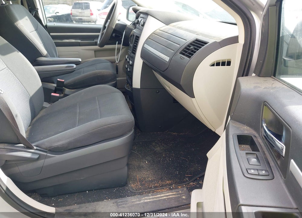 2010 DODGE GRAND CARAVAN SE VIN: 2D4RN4DE9AR303438