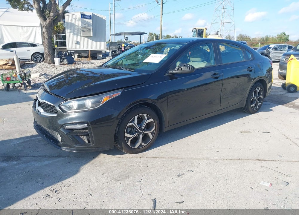 2019 KIA FORTE LXS VIN: 3KPF24AD7KE014842
