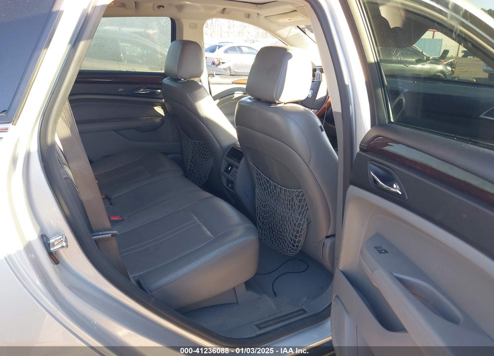 2011 CADILLAC SRX LUXURY COLLECTION VIN: 3GYFNAEY3BS631248