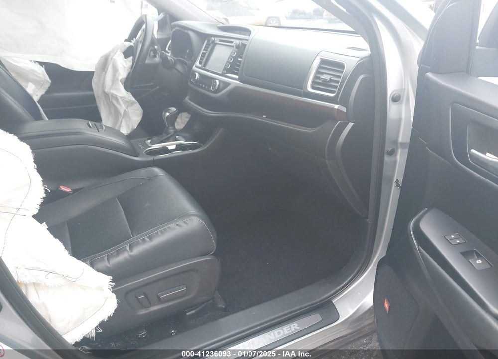 2014 TOYOTA HIGHLANDER LIMITED V6 VIN: 5TDYKRFH8ES026994