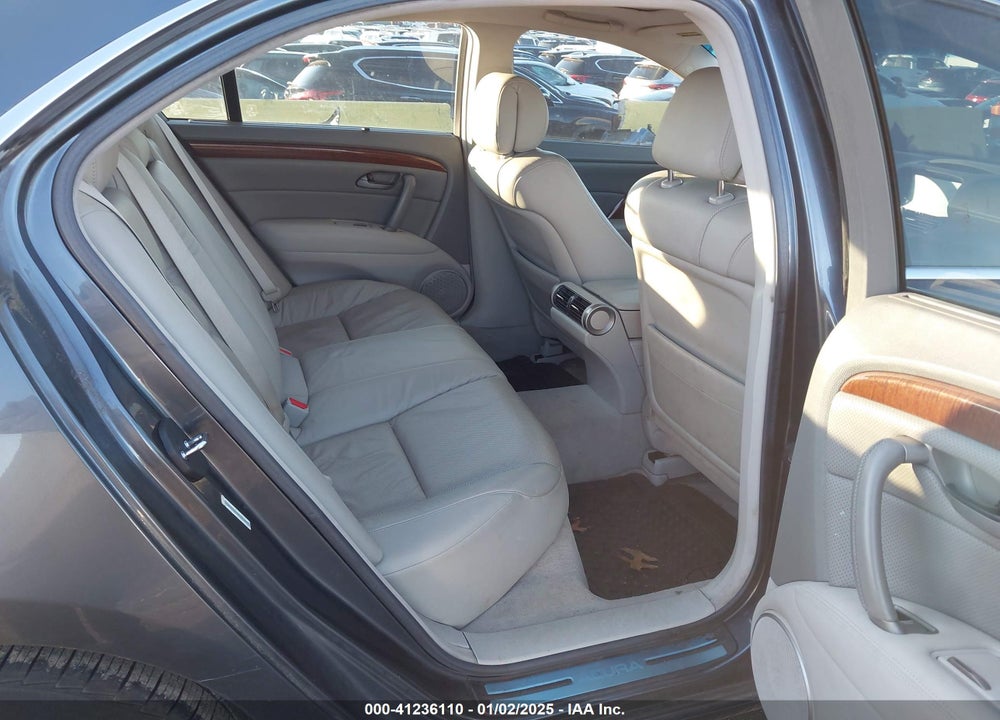 2006 ACURA RL 3.5 VIN: JH4KB16516C006407