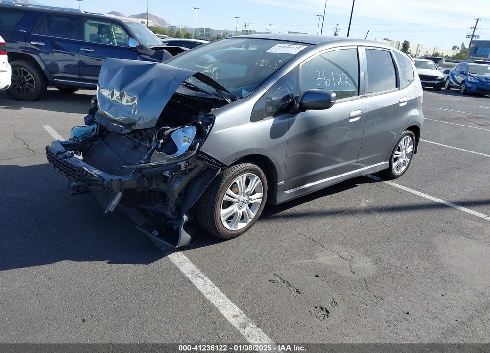 2011 HONDA FIT SPORT VIN: JHMGE8H60BS002618