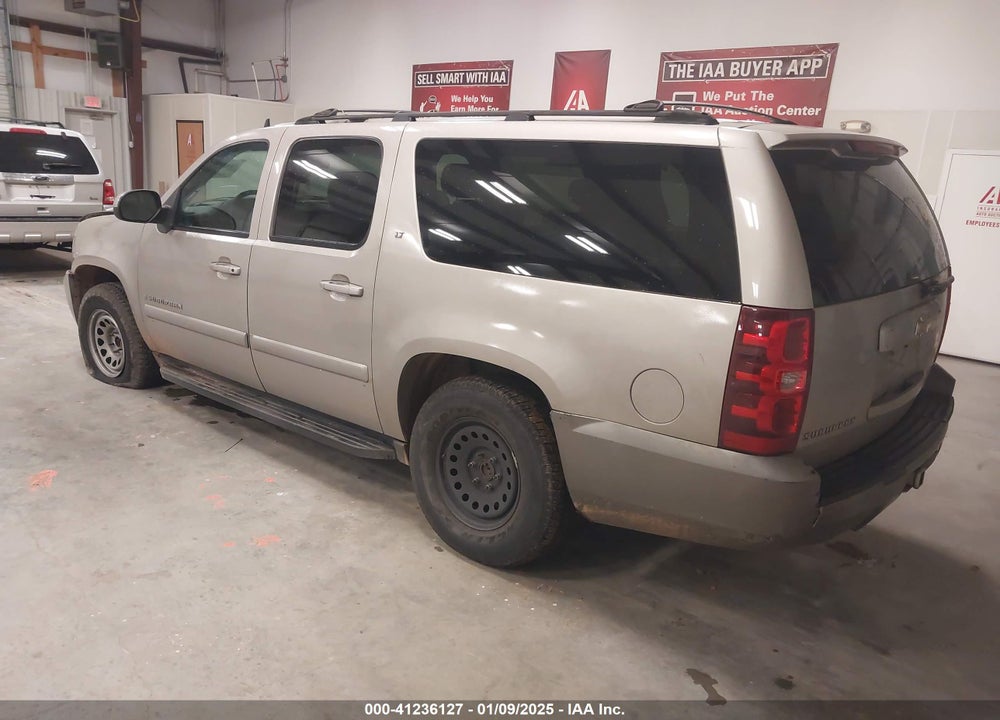 2007 CHEVROLET SUBURBAN 1500 LT VIN: 3GNFC16067G139545