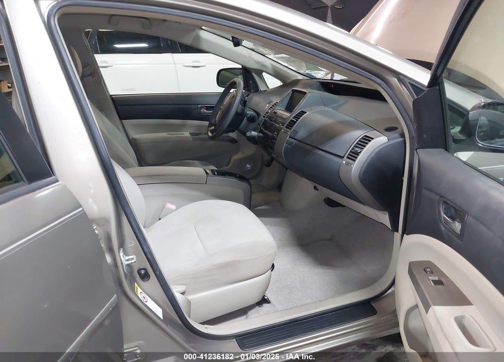 2009 TOYOTA PRIUS VIN: JTDKB20U093504299